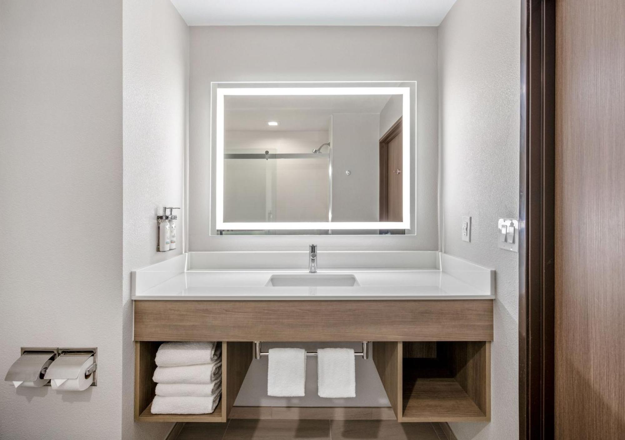 Holiday Inn Express San Diego South - National City By Ihg Extérieur photo